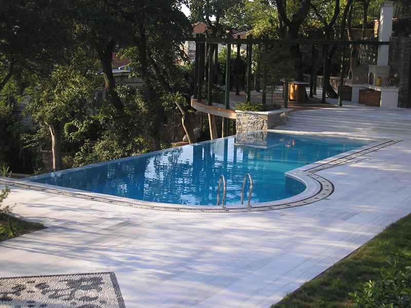 EMİR ARAZ